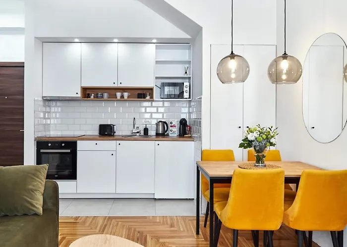 Modern Living Apt 2 - PRIVATE PARKING