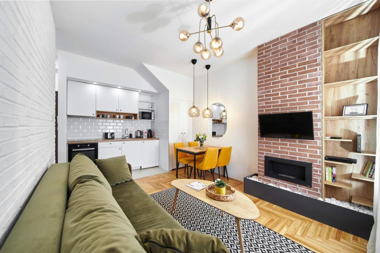Modern Living 2 - Private Parking Novi Sad