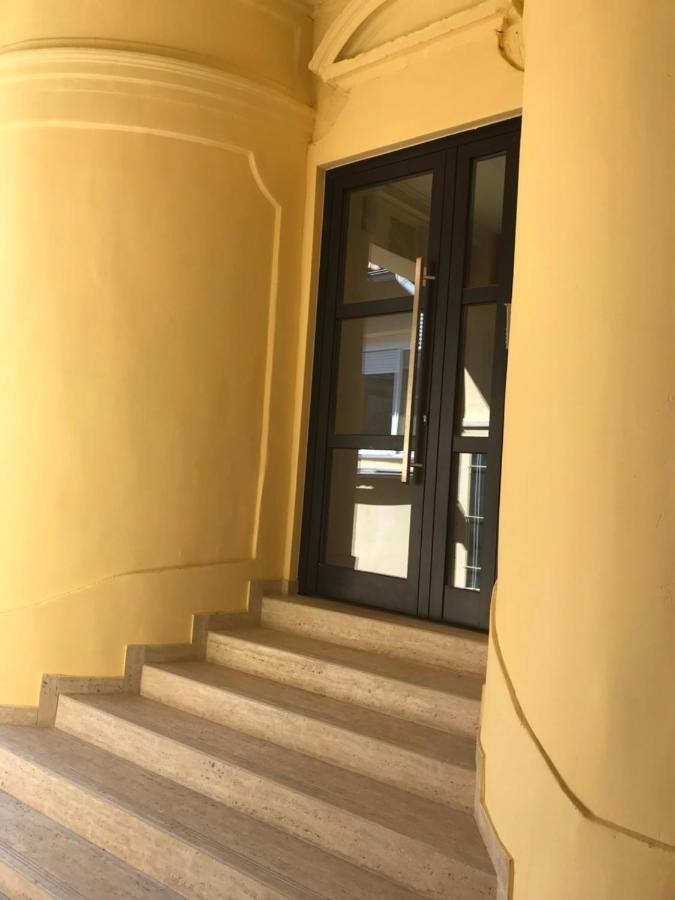 Modern Living 2 - Private Parking Apartment